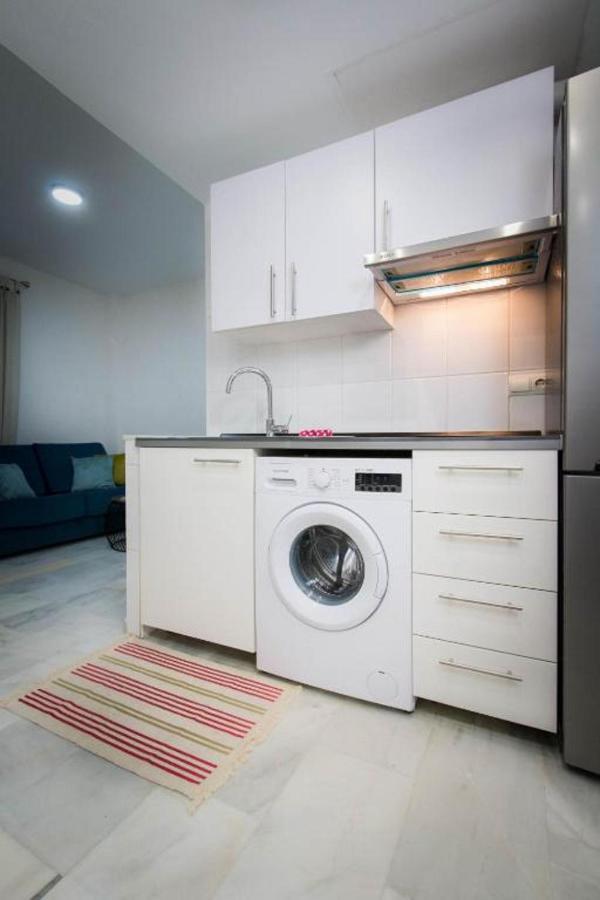Holidays2Malaga Eduardo Ocon Ground Floor Renovated Apartment In The City Center Zewnętrze zdjęcie